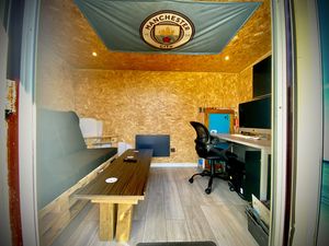 Summerhouse/Office- click for photo gallery